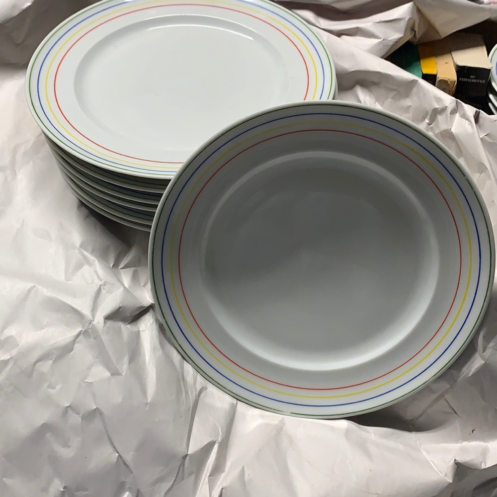 7x ALFOLDI Fine Porcelain Dinner Plates 7.5"